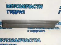 Молдинг задней левой двери Toyota Land Cruiser 100 7574260160