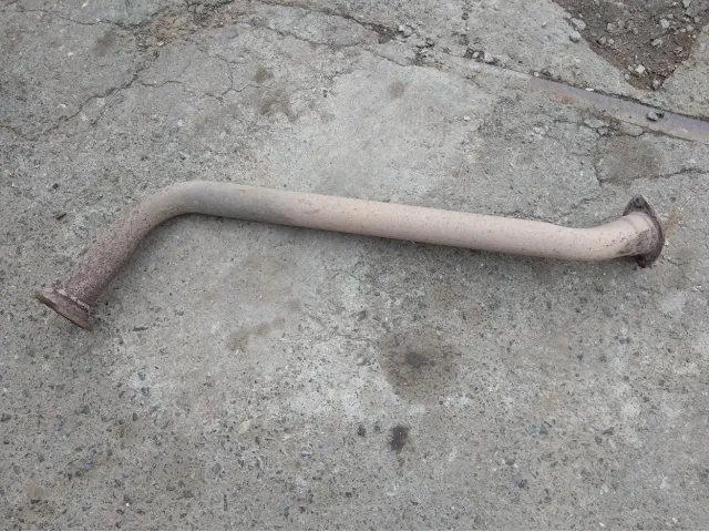 Труба глушителя Toyota Land Cruiser 100 1740117230