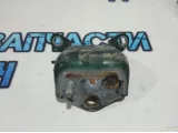Петля двери багажника нижняя левая Toyota Land Cruiser 100 6612060010
