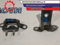 Петли двери задней правой Toyota Land Cruiser 100
