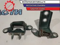 Петли двери задней левой Toyota Land Cruiser 100