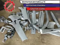 Пластик салона Toyota Land Cruiser 100
