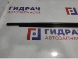 Накладка стекла переднего левого Toyota Auris (E150) 75720-02130.