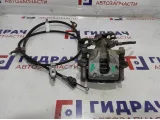 Суппорт тормозной задний правый Toyota Auris (E150) 47830-02100. С тросом.