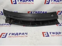 Решетка под лобовое стекло правая Toyota Auris (E150) 55708-02330.