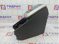 Подлокотник Toyota Auris (E150) 58910-02050-B0. Царапины, потертость.
