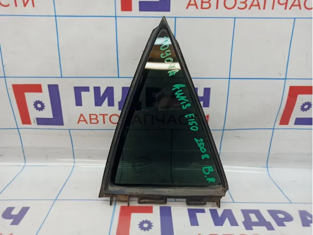 Стекло двери задней правой (форточка) Toyota Auris (E150) 68123-02170.