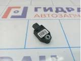 Датчик AIR BAG Toyota Auris (E150) 89173-02050. Передний.