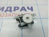 Моторчик заслонки отопителя Toyota Auris (E150) 87106-02120.