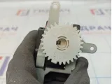 Моторчик заслонки отопителя Toyota Auris (E150) 87106-02120.