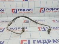 Трубка кондиционера Toyota Auris (E150) 88703-02350. От радиатора к компрессору.