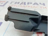 Уплотнитель крыла переднего правого Toyota Auris (E150) 53825-02020. Верхний.