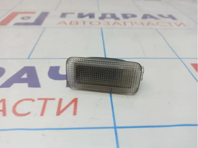 Плафон салонный Toyota Auris (E150) 81240-05041.
