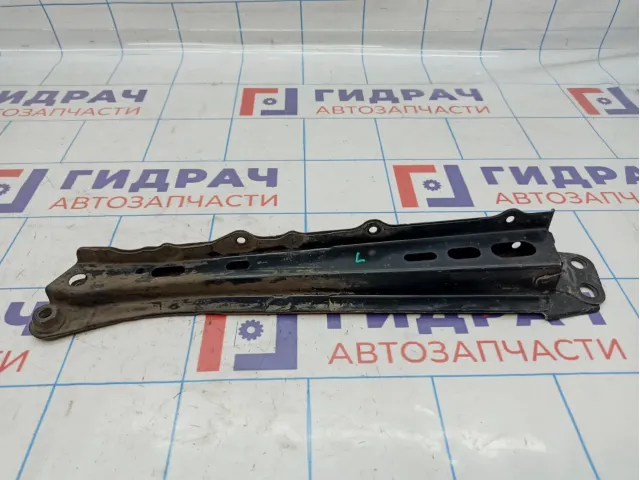Балка передняя продольная левая Toyota Auris (E150) 51108-02010.