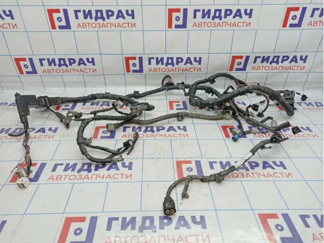 Проводка моторная Toyota Auris (E150) 82121-02F40. Дефект.