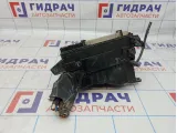 Блок предохранителей моторный Toyota Auris (E150) 82741-02050. Дефект креплений.