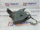 Блок предохранителей моторный Toyota Auris (E150) 82741-02050. Дефект креплений.