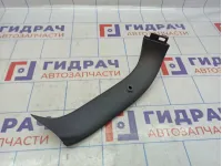 Обшивка двери багажника левая Toyota Auris (E150) 6793802030B1.