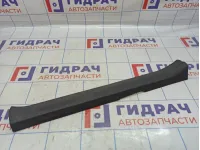Накладка порога переднего правого внутренняя Toyota Auris (E150) 6791302150B1. Потертости.
