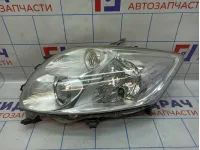 Фара левая Toyota Auris (E150) 8117002460. Дефект крепления.