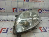 Фара левая Toyota Auris (E150) 8117002460. Дефект крепления.