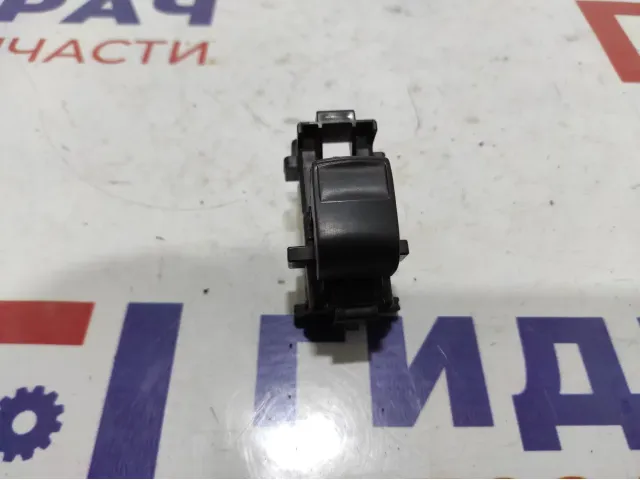 Кнопка стеклоподъемника Toyota Auris (E150) 84810-0D030.