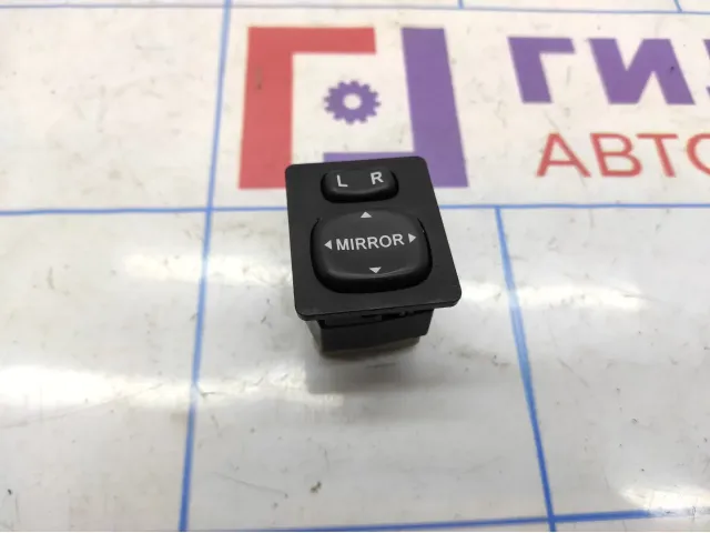 Переключатель регулировки зеркала Toyota Auris (E150) 84870-0F010.