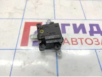 Моторчик заслонки отопителя Toyota Auris (E150) 87106-02120.
