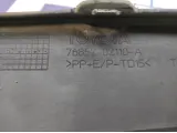Спойлер переднего бампера левый Toyota Auris (E150) 76852-02110. Дефект.