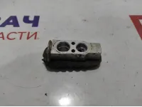 Клапан кондиционера Toyota Auris (E150) 88515-42090.