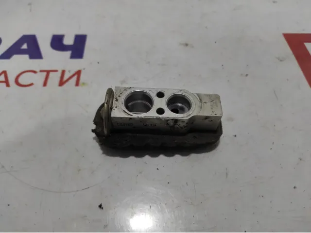 Клапан кондиционера Toyota Auris (E150) 88515-42090.