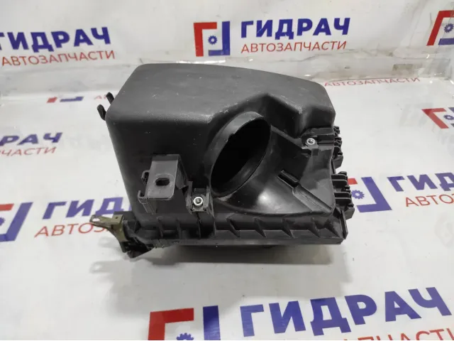 Корпус воздушного фильтра Toyota Auris (E150) 17701-0D140.