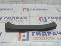 Накладка порога заднего правого внутренняя Toyota Auris (E150) 67917-02060-B1. Царапины.