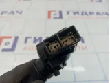 Переключатель стеклоочистителей Toyota Auris (E150) 84652-02410. Потертость.