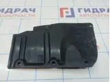 Пыльник двигателя нижний правый Toyota Auris (E150) 51443-02050. Задний.