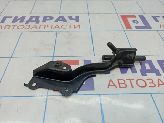 Тройник системы охлаждения Toyota Auris (E150) . 16575-22020.