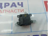 Мотор заслонки отопителя Toyota Auris (E150) 0638000920.