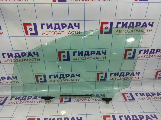 Стекло двери передней левой Toyota Auris (E150) 68102-02230.