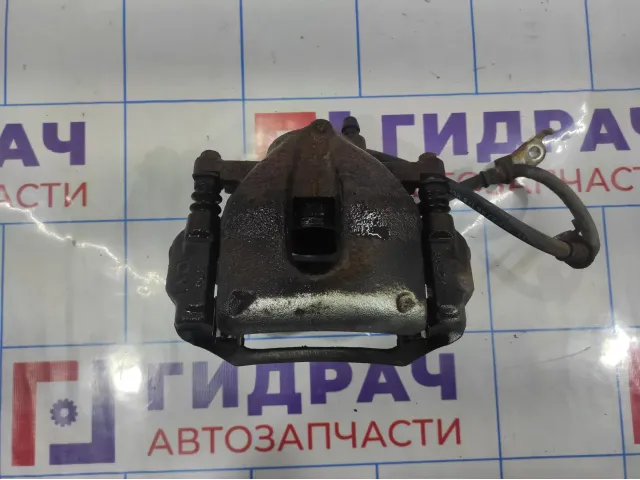 Суппорт тормозной передний левый Toyota Auris (E150) 47750-02340.