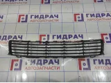 Решетка в бампер центральная Toyota Auris (E150) 53112-02080. Дефекты.