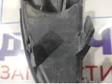 Рамка противотуманной фары правой Toyota Auris (E150) 81481-02050. Дефект.