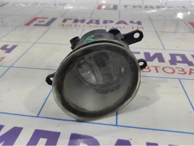 Фара противотуманная правая Toyota Auris (E150) 81210-0D041. Заменено стекло на пластик.