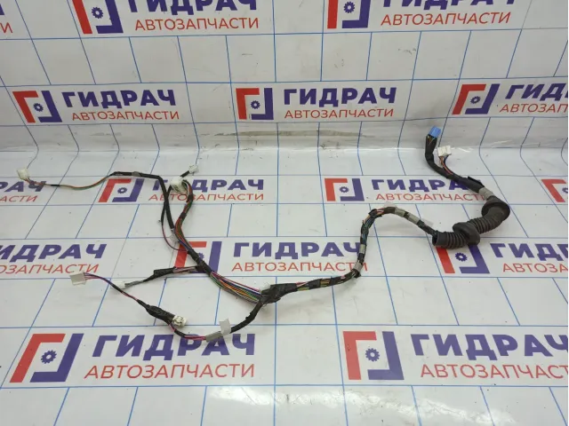 Проводка двери передней левой Toyota Auris (E150) 82152-02C40.