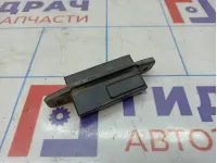 Кнопка открывания багажника Toyota Auris (E150) 8484-028030. Дефект.