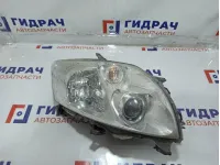 Фара правая Toyota Auris (E150) 81130-02470. Ремонтировались крепления.