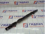 Кожух вентилятора Toyota Auris (E150) 16712-0D010. Дефект.