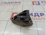 Кронштейн двигателя правый Toyota Auris (E150) 12315-37030.