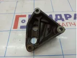 Кронштейн двигателя правый Toyota Auris (E150) 12315-37030.