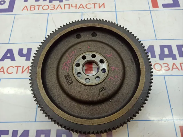 Маховик Toyota Auris (E150) 13405-37050. Дефект.