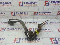 Горловина топливного бака Toyota Auris (E150) 7720112640. Коррозия.